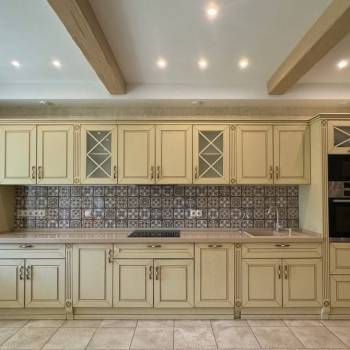 Сдается Дом, 300 м²