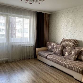 Сдается Многокомнатная квартира, 70 м²
