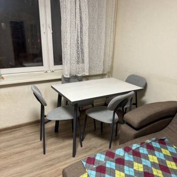 Сдается Многокомнатная квартира, 100 м²