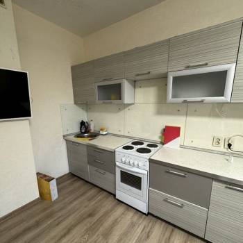 Сдается Многокомнатная квартира, 100 м²
