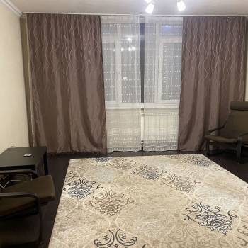 Сдается 1-комнатная квартира, 44 м²