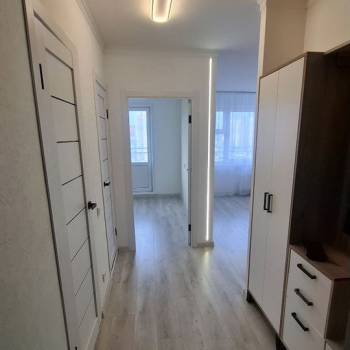Продается 1-комнатная квартира, 37 м²
