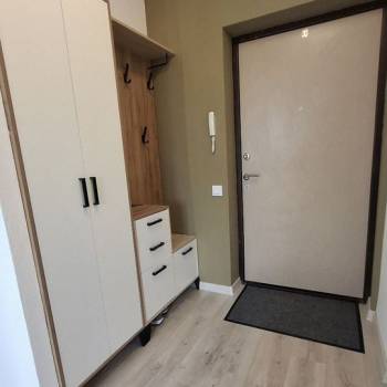 Продается 1-комнатная квартира, 37 м²