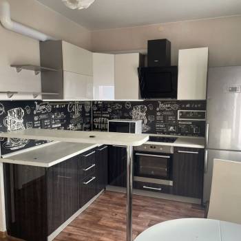 Сдается 1-комнатная квартира, 41 м²