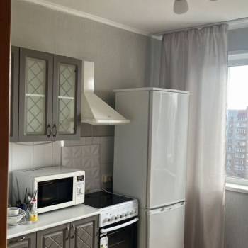 Сдается 1-комнатная квартира, 43 м²