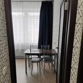 Сдается 1-комнатная квартира, 38 м²