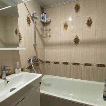 Сдается 2-х комнатная квартира, 78 м²
