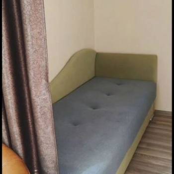Продается 1-комнатная квартира, 42 м²