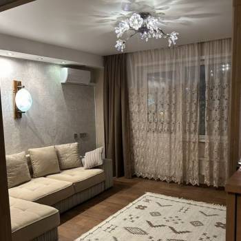 Сдается 1-комнатная квартира, 41 м²