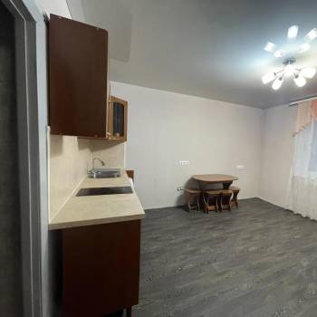 Сдается 1-комнатная квартира, 56,7 м²
