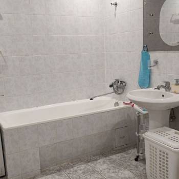 Сдается 2-х комнатная квартира, 60 м²