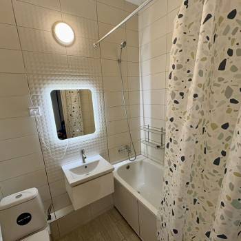 Сдается 1-комнатная квартира, 41,8 м²