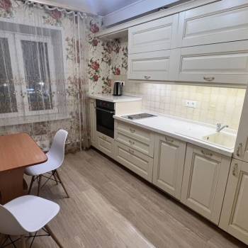 Сдается 2-х комнатная квартира, 64 м²