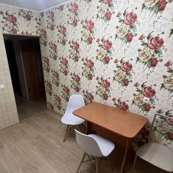 Сдается 2-х комнатная квартира, 64 м²