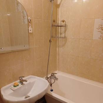 Сдается 1-комнатная квартира, 42 м²