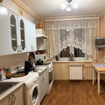 Сдается Многокомнатная квартира, 58,3 м²