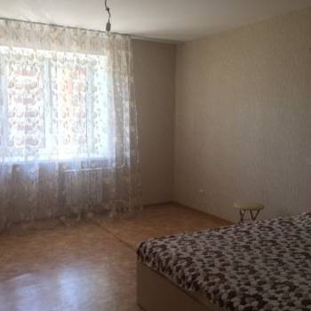 Продается 1-комнатная квартира, 42 м²