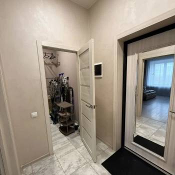 Сдается 1-комнатная квартира, 43 м²