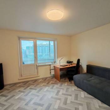 Продается 1-комнатная квартира, 40,9 м²