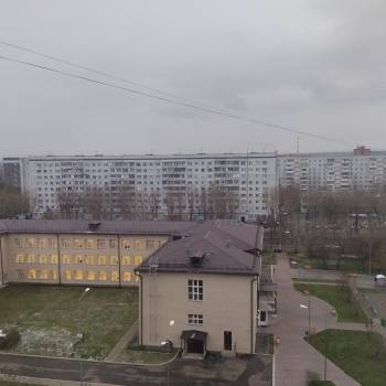 Продается 1-комнатная квартира, 42 м²
