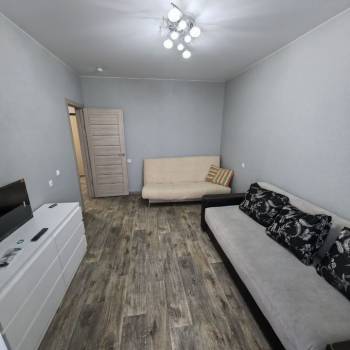 Сдается 1-комнатная квартира, 37,6 м²