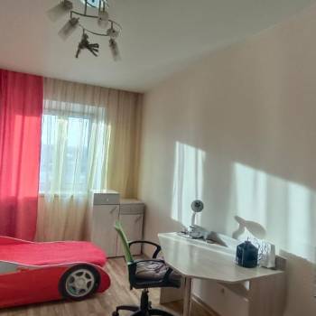 Сдается Многокомнатная квартира, 60 м²