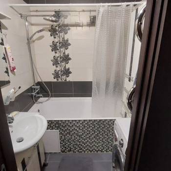Продается Многокомнатная квартира, 82,1 м²