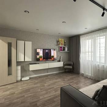 Продается 2-х комнатная квартира, 56 м²