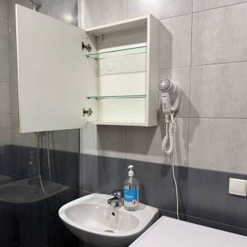 Сдается 1-комнатная квартира, 42 м²