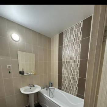 Продается 1-комнатная квартира, 38 м²