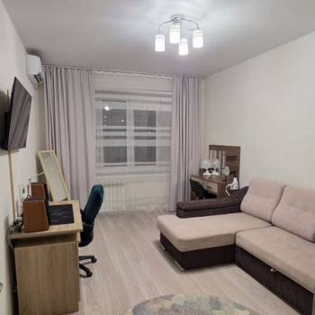 Сдается 1-комнатная квартира, 38 м²