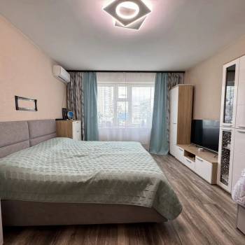 Продается 1-комнатная квартира, 38 м²