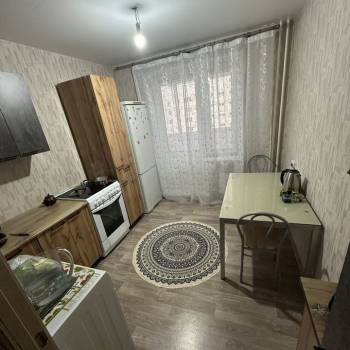 Сдается 1-комнатная квартира, 41 м²