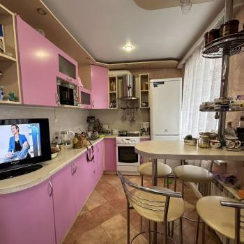 Продается 3-х комнатная квартира, 56,4 м²