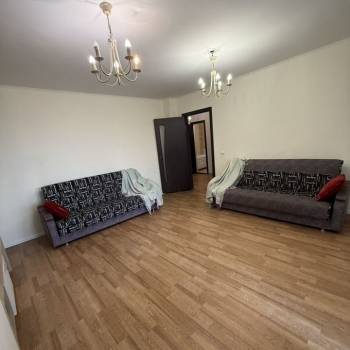 Сдается 2-х комнатная квартира, 72 м²