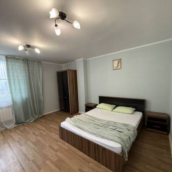 Сдается 2-х комнатная квартира, 72 м²