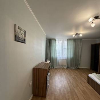 Сдается 2-х комнатная квартира, 72 м²