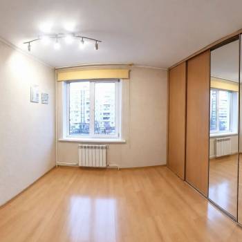 Продается 1-комнатная квартира, 31,7 м²