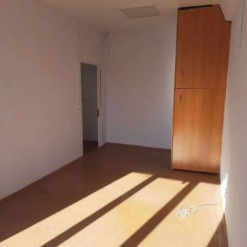 Сдается Нежилое помещение, 18 м²
