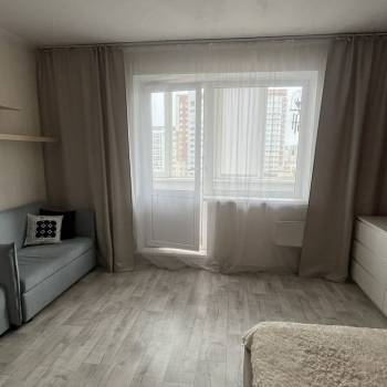 Сдается 1-комнатная квартира, 43 м²