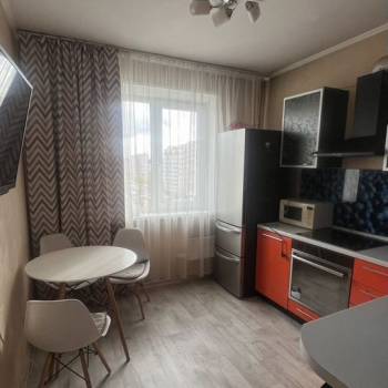 Сдается 1-комнатная квартира, 43 м²