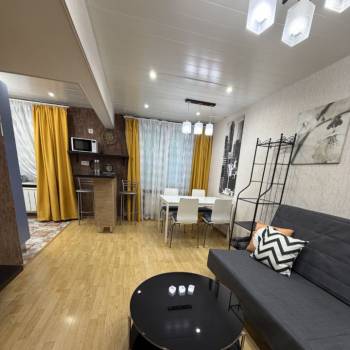 Продается 3-х комнатная квартира, 57 м²