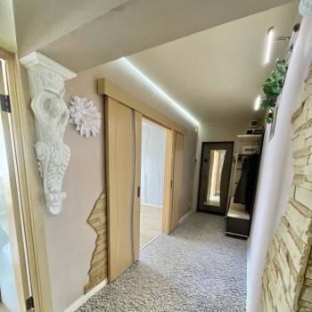 Продается 2-х комнатная квартира, 56 м²
