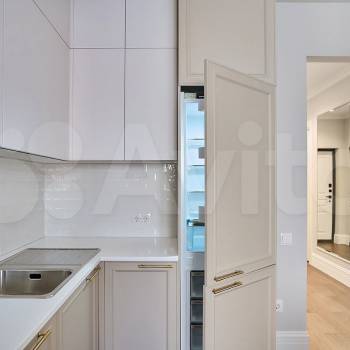 Продается 1-комнатная квартира, 53 м²