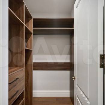 Продается 1-комнатная квартира, 53 м²
