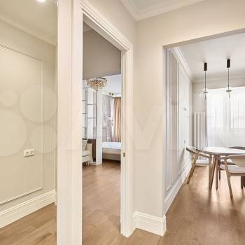 Продается 1-комнатная квартира, 53 м²
