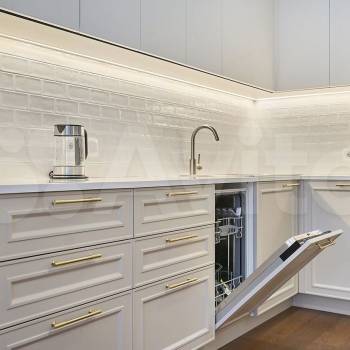 Продается 1-комнатная квартира, 53 м²