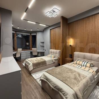 Продается Многокомнатная квартира, 169,8 м²