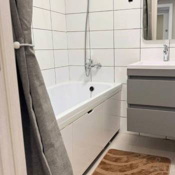 Сдается 1-комнатная квартира, 42 м²