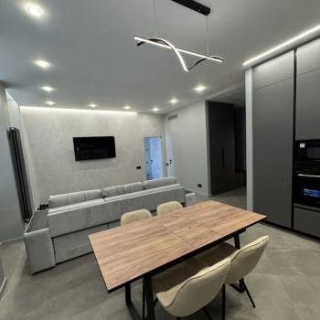 Сдается 2-х комнатная квартира, 70 м²
